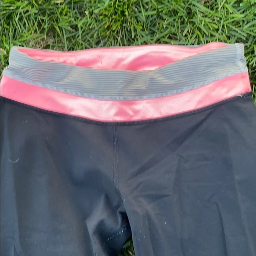 Lululemon black pants
